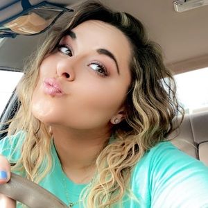 Meet your Posher, Breanna